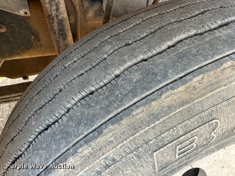 image for item JD9682 1998 Mack RD688S dump truck