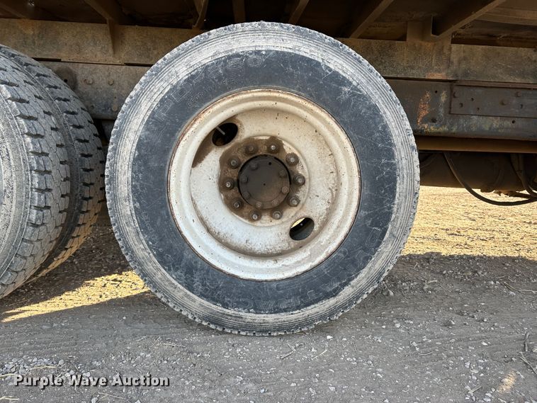 image for item JD9682 1998 Mack RD688S dump truck