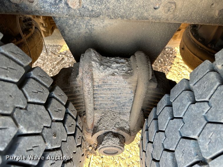 image for item JD9682 1998 Mack RD688S dump truck