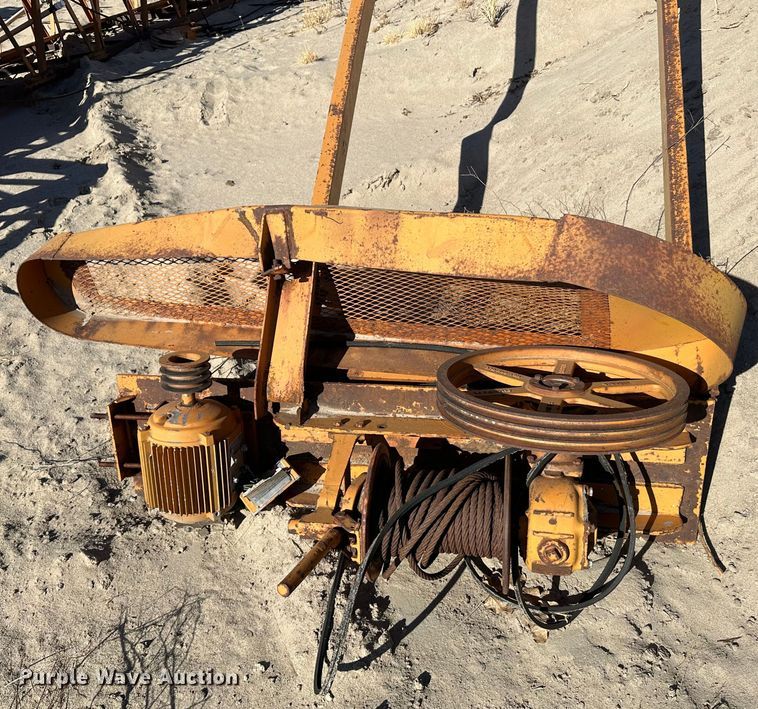 image for item JD9741 Kolberg  mast stacker conveyor