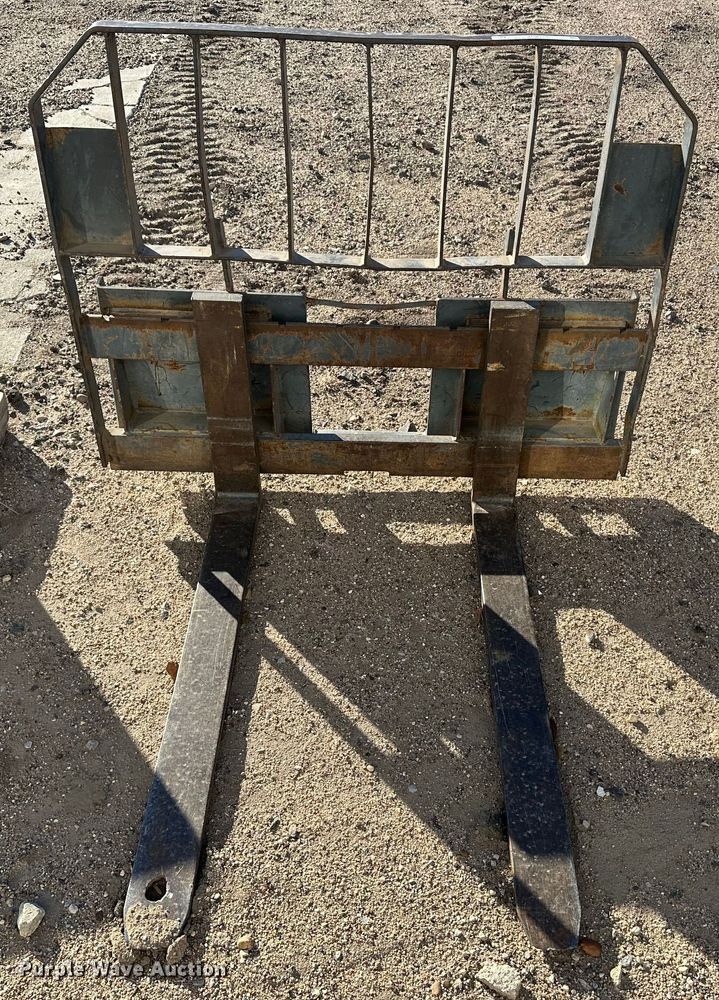 image for item JD9765 42"L skid steer forks