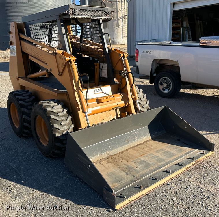 image for item JD9766 2000 Case 1845C  skid steer loader