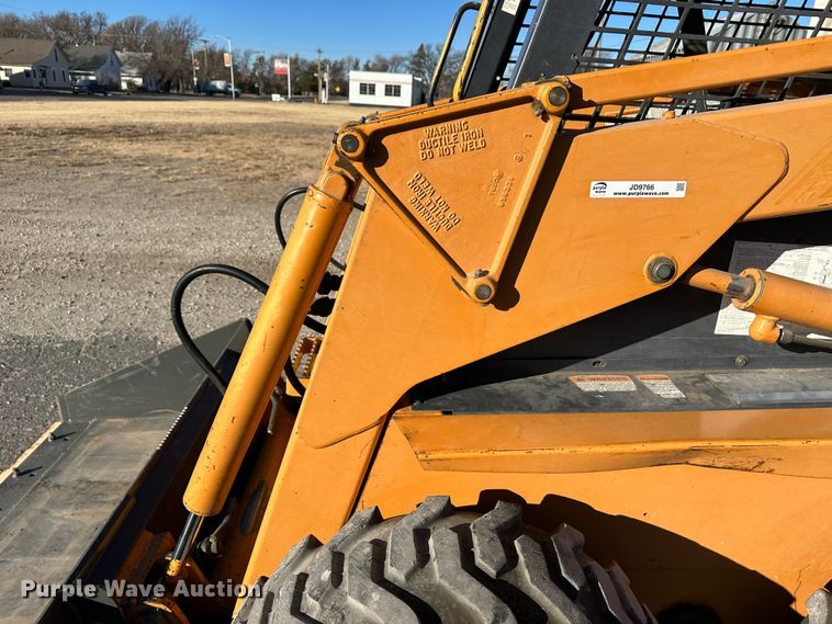 image for item JD9766 2000 Case 1845C  skid steer loader