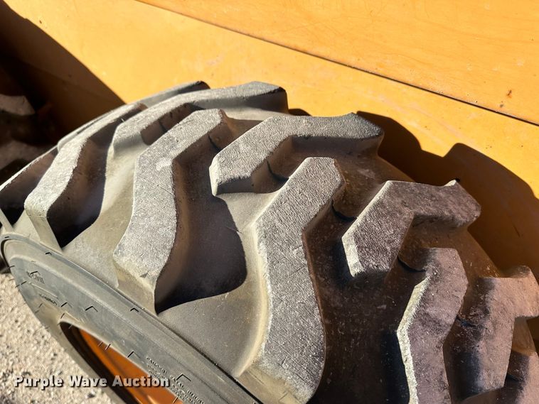 image for item JD9766 2000 Case 1845C  skid steer loader