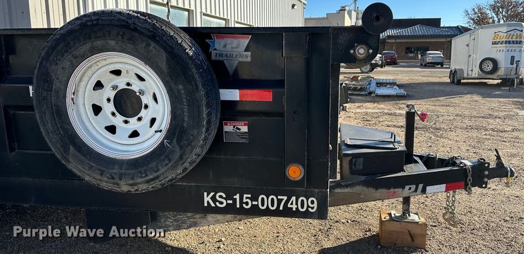 image for item JD9768 2015 PJ D9162  dump trailer