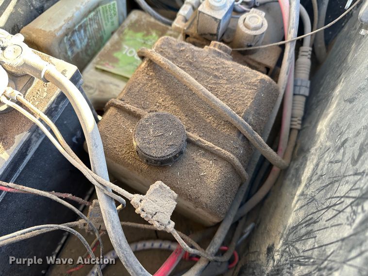 image for item JD9768 2015 PJ D9162  dump trailer