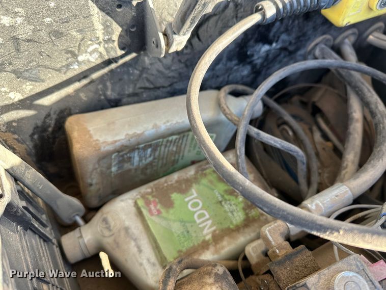 image for item JD9768 2015 PJ D9162  dump trailer