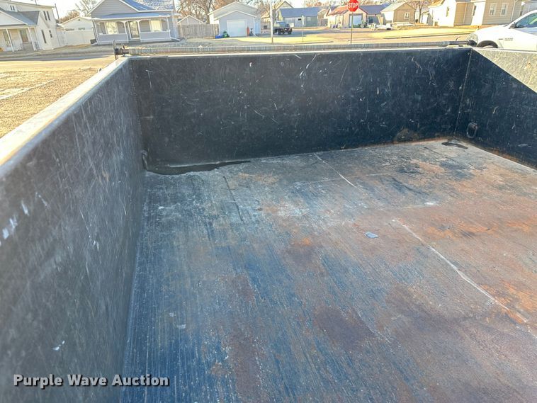 image for item JD9768 2015 PJ D9162  dump trailer