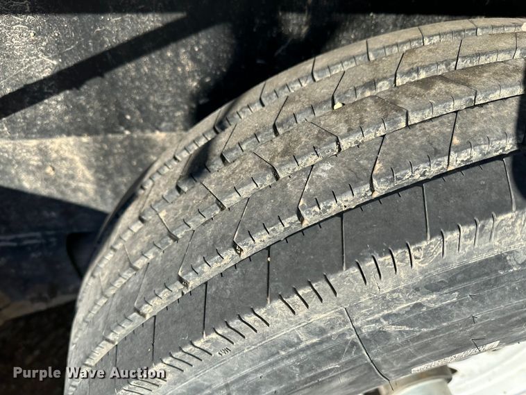 image for item JD9768 2015 PJ D9162  dump trailer