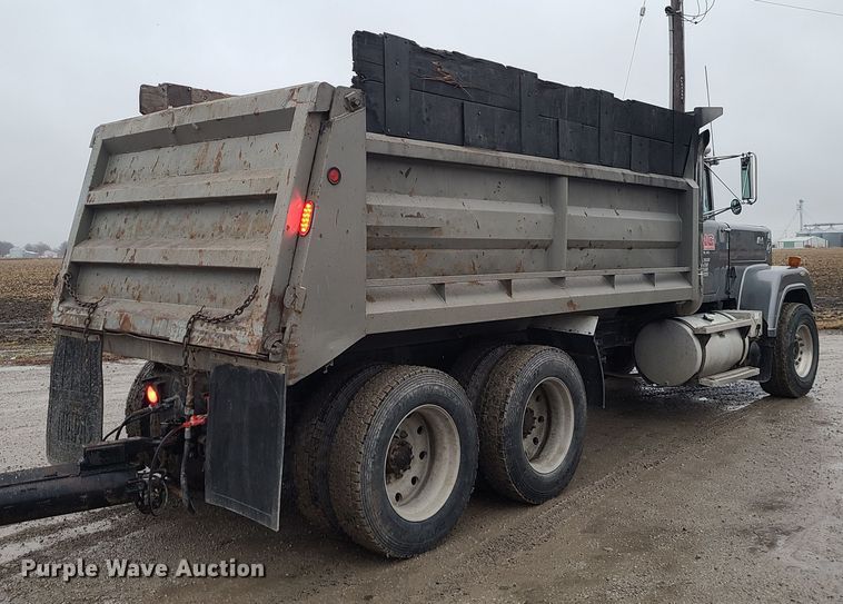 image for item JG9614 1987 Mack RW713  dump truck