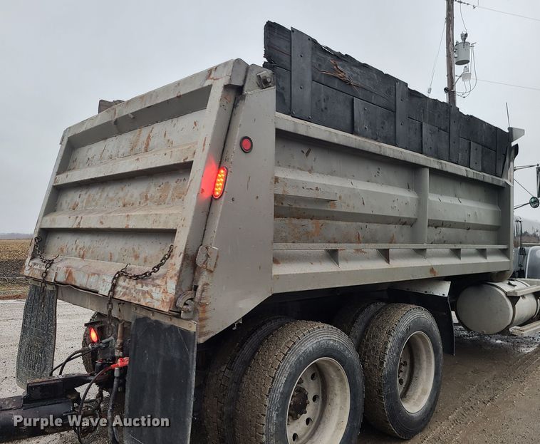 image for item JG9614 1987 Mack RW713  dump truck