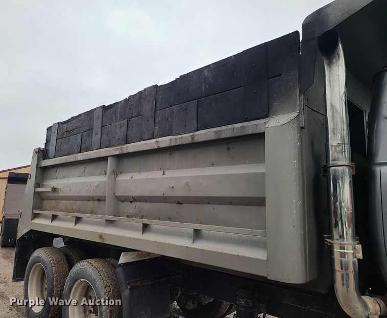 image for item JG9614 1987 Mack RW713  dump truck