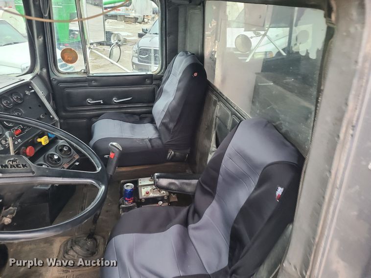 image for item JG9614 1987 Mack RW713  dump truck