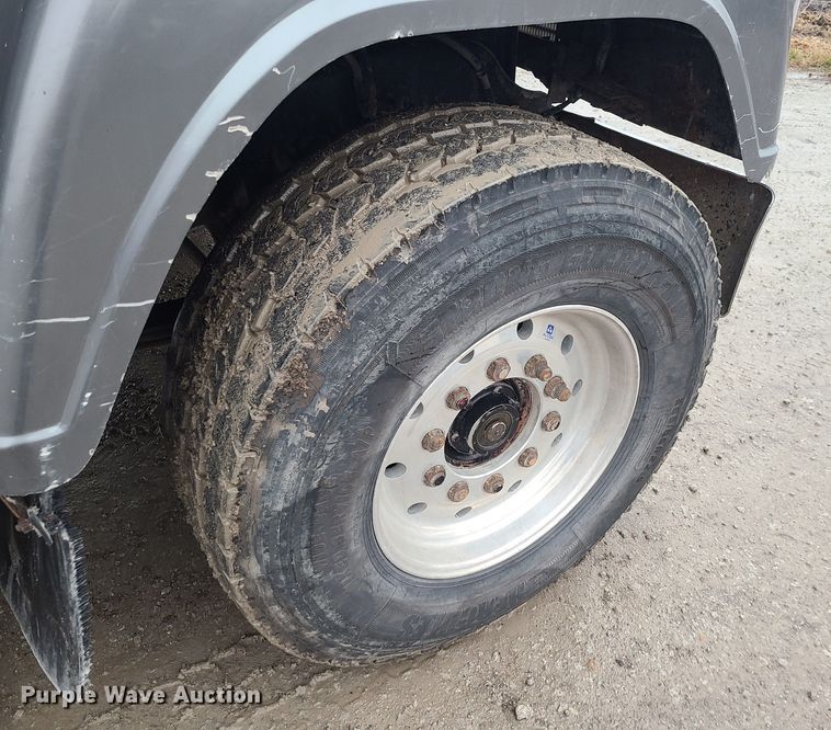 image for item JG9614 1987 Mack RW713  dump truck