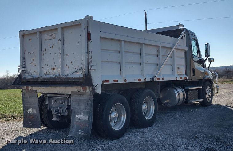 image for item JK9044 2012 Freightliner Cascadia  dump truck