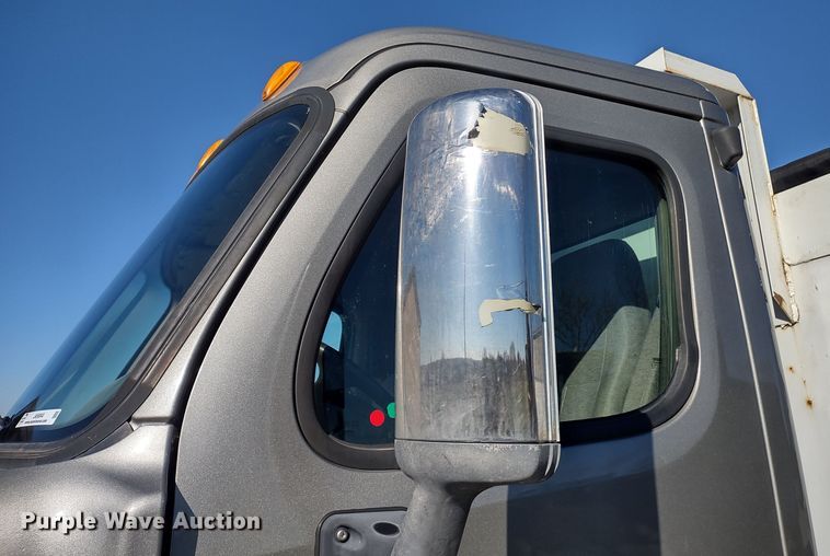 image for item JK9044 2012 Freightliner Cascadia  dump truck