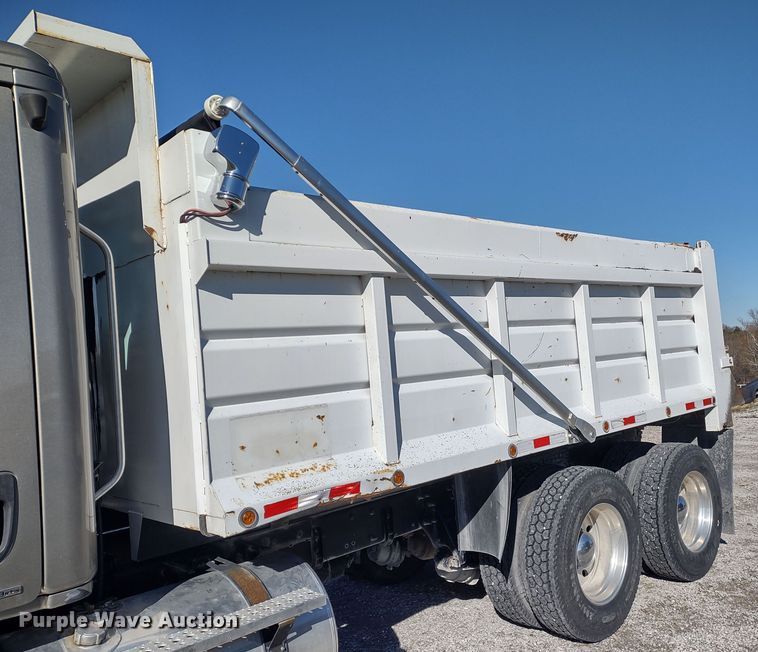 image for item JK9044 2012 Freightliner Cascadia  dump truck