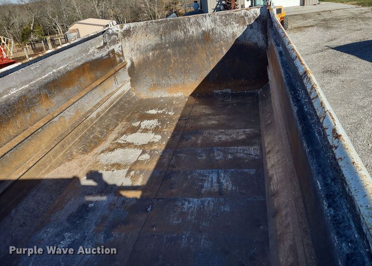 image for item JK9044 2012 Freightliner Cascadia  dump truck