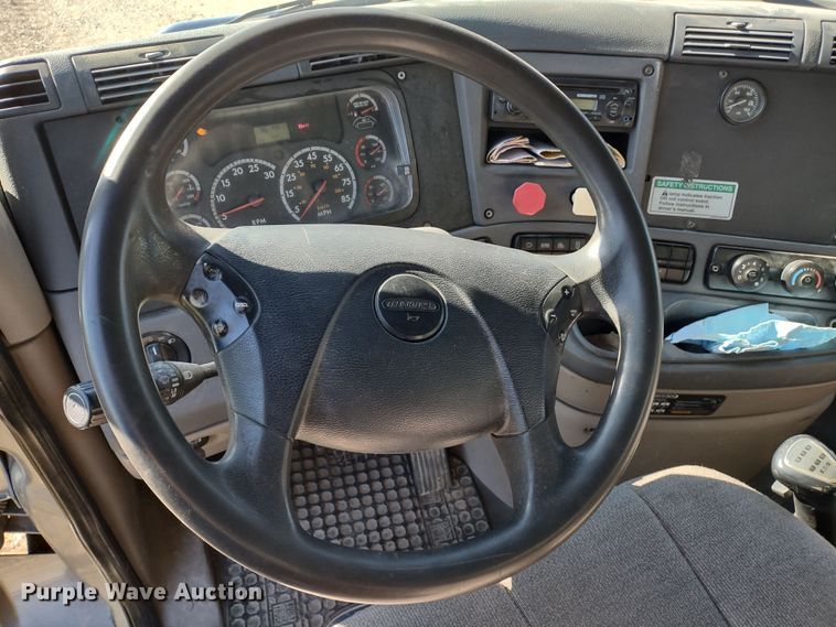 image for item JK9044 2012 Freightliner Cascadia  dump truck