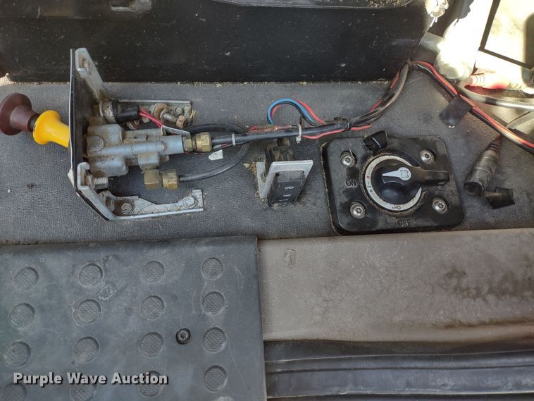 image for item JK9044 2012 Freightliner Cascadia  dump truck