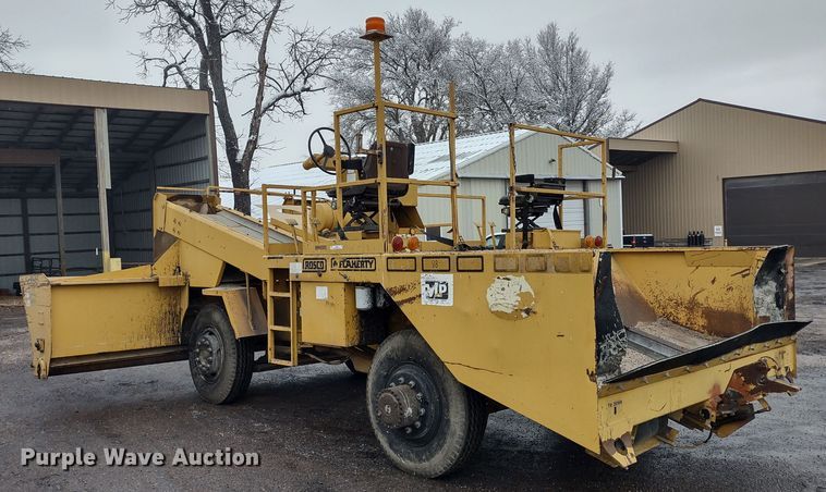 image for item JK9050 1998 Rosco SPRH-H  chip spreader