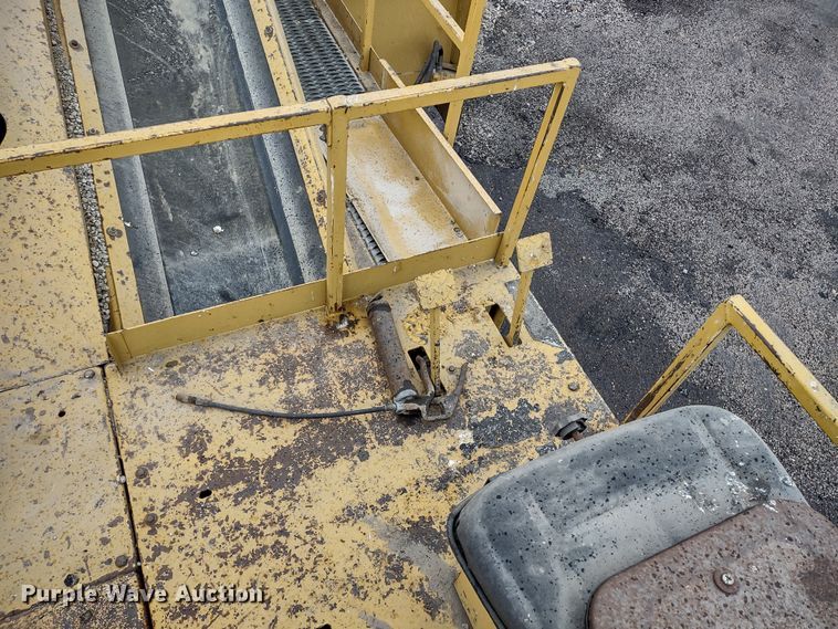 image for item JK9050 1998 Rosco SPRH-H  chip spreader