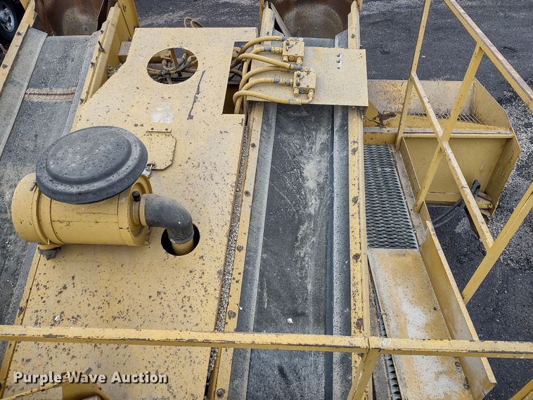 image for item JK9050 1998 Rosco SPRH-H  chip spreader