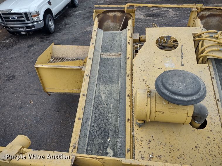 image for item JK9050 1998 Rosco SPRH-H  chip spreader