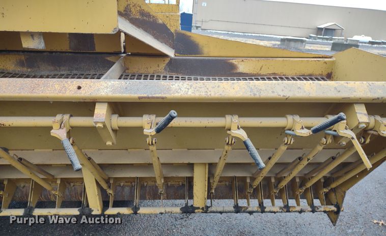 image for item JK9050 1998 Rosco SPRH-H  chip spreader