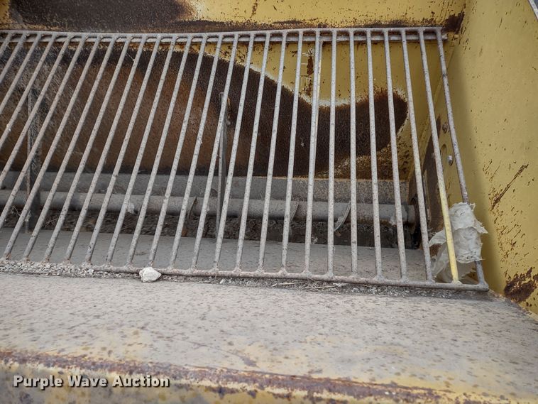 image for item JK9050 1998 Rosco SPRH-H  chip spreader