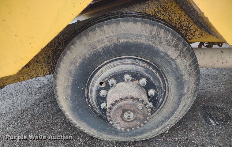 image for item JK9050 1998 Rosco SPRH-H  chip spreader