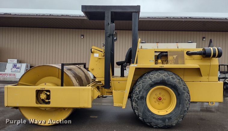 image for item JK9053 1979 Rexnord SP848  single drum vibratory roller