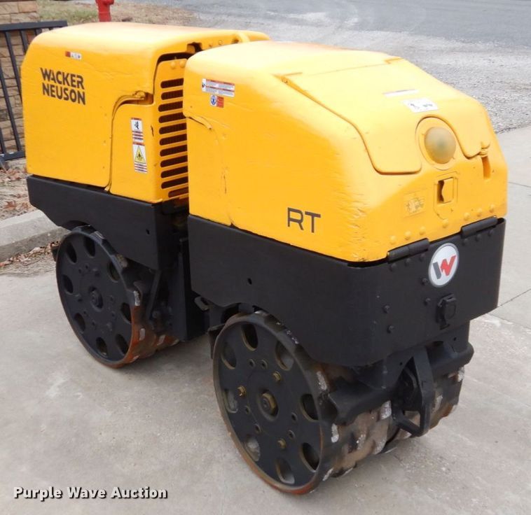 image for item JK9088 2012 Wacker Neuson RT  trench compactor