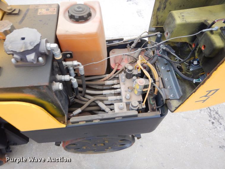 image for item JK9088 2012 Wacker Neuson RT  trench compactor