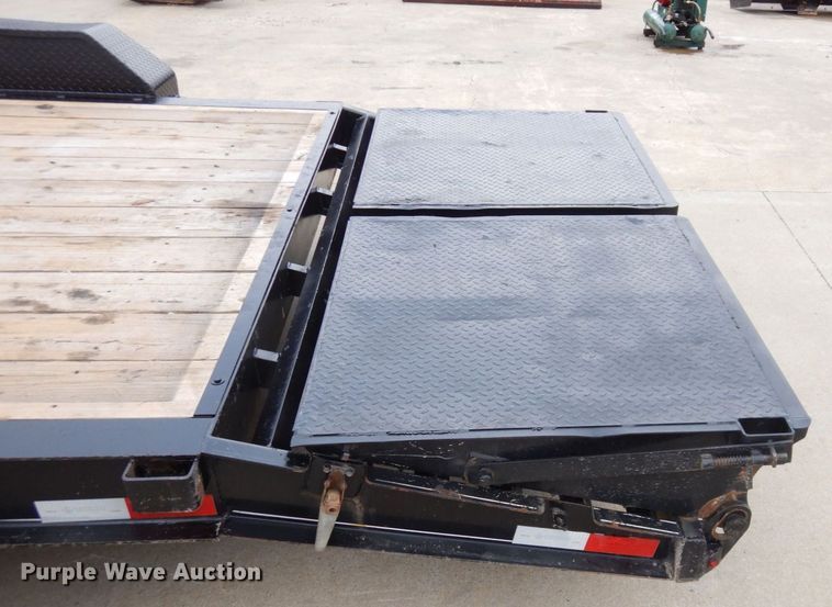 image for item JK9092 2019 Titan  equipment trailer