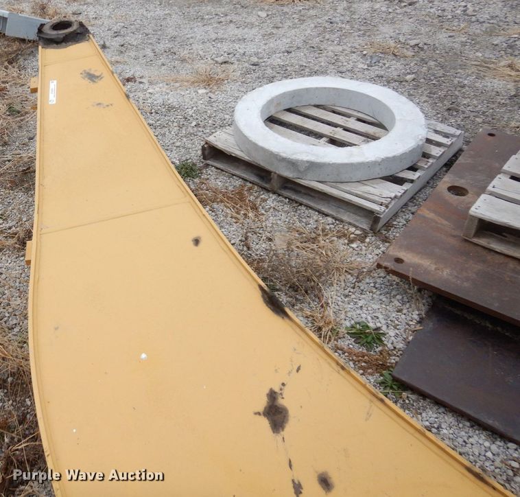 image for item JK9094 Caterpillar  excavator boom