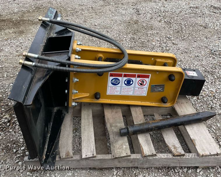 image for item JL9738 2022 Agrotk 680  skid steer breaker