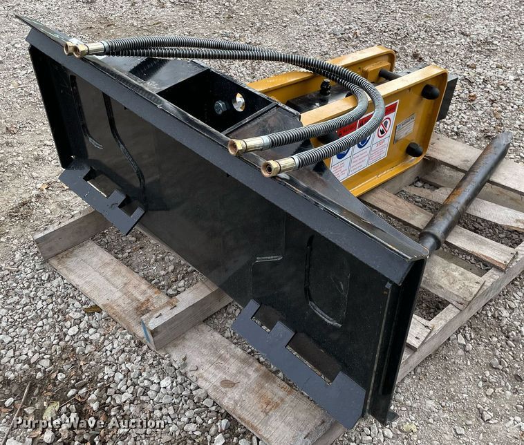 image for item JL9738 2022 Agrotk 680  skid steer breaker