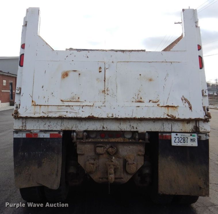 image for item JL9753 1995 Mack RD690S  dump truck