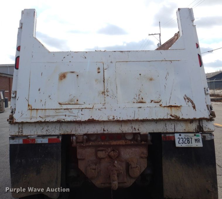 image for item JL9753 1995 Mack RD690S  dump truck