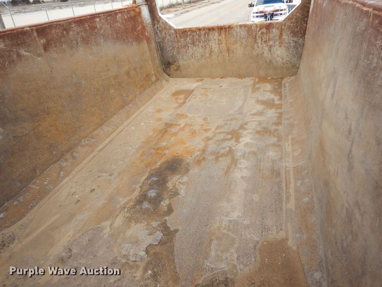 image for item JL9753 1995 Mack RD690S  dump truck