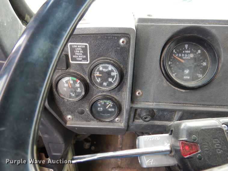 image for item JL9753 1995 Mack RD690S  dump truck