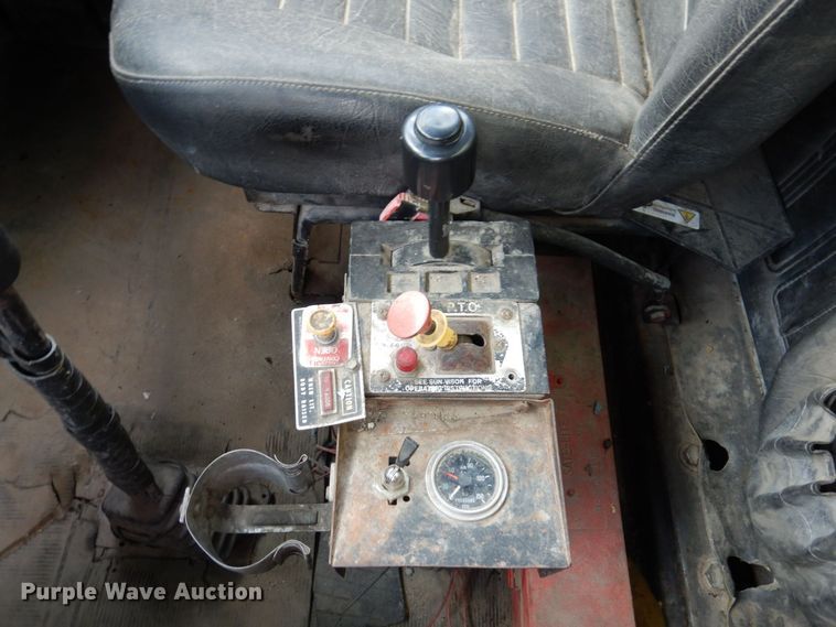 image for item JL9753 1995 Mack RD690S  dump truck