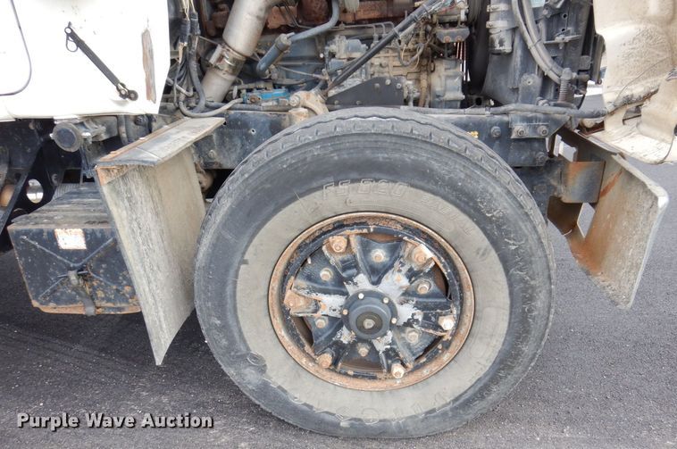 image for item JL9753 1995 Mack RD690S  dump truck