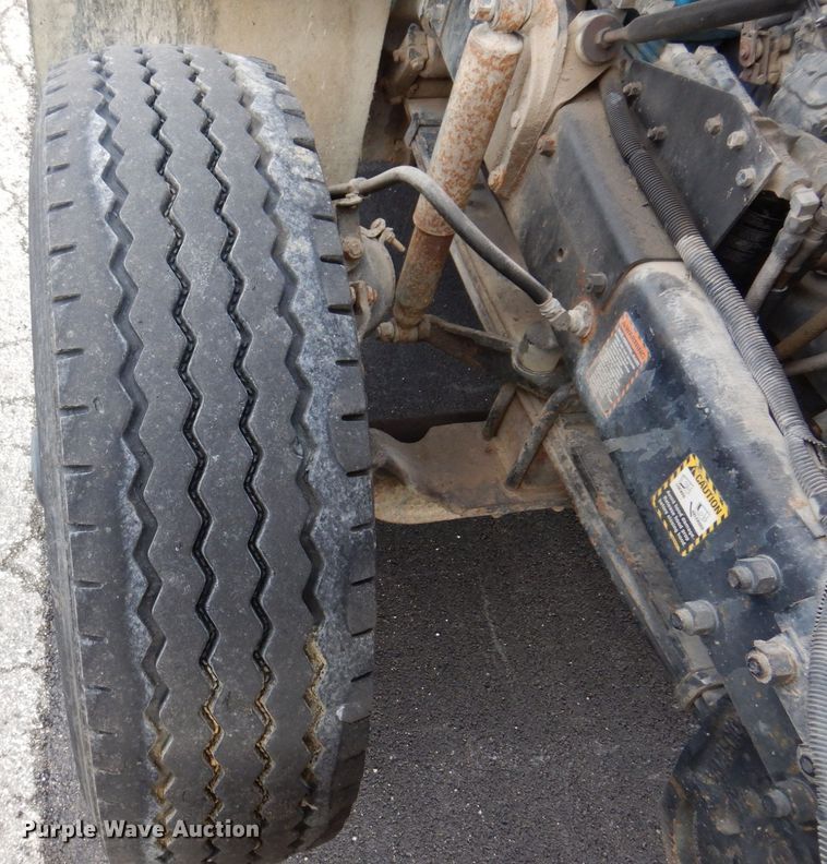 image for item JL9753 1995 Mack RD690S  dump truck