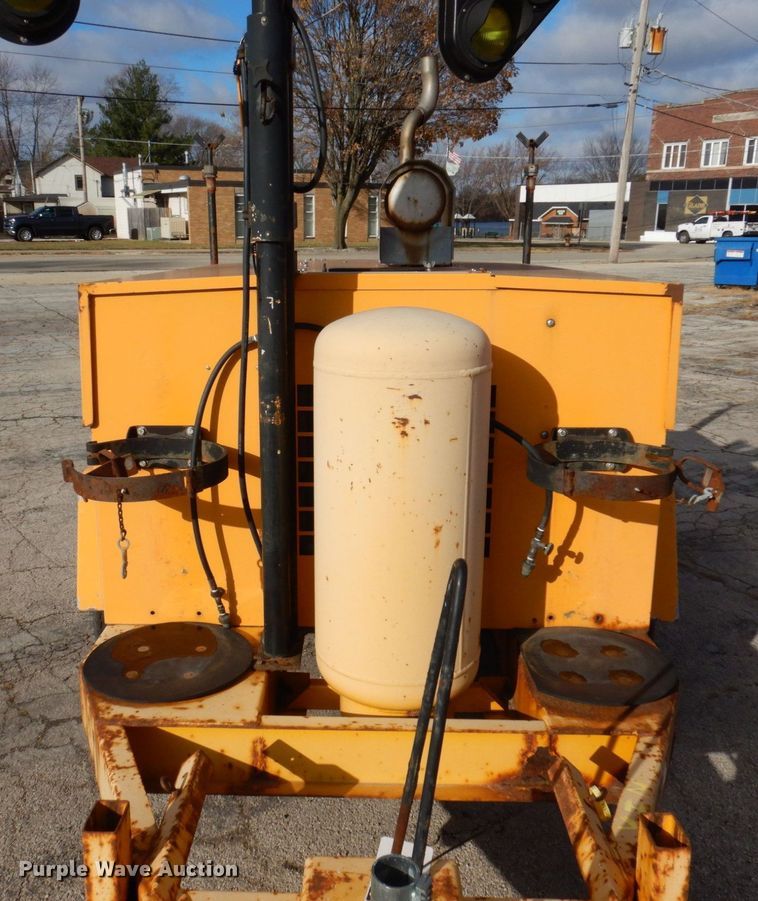 image for item JL9756 Team Fenex  manhole support trailer