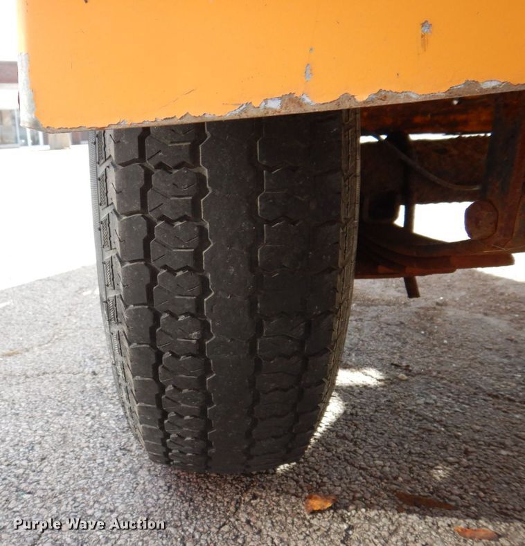 image for item JL9756 Team Fenex  manhole support trailer