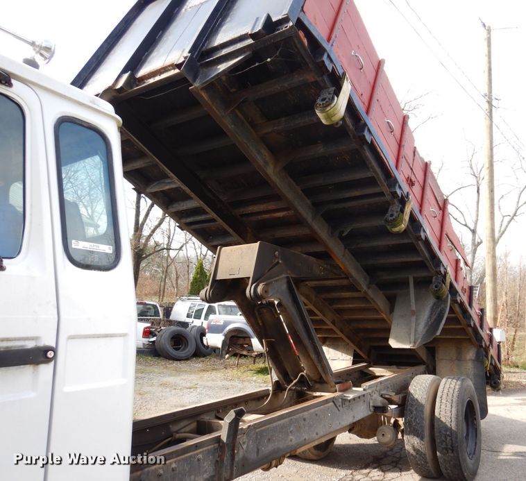 image for item JL9759 1997 Mack CS300P  dump flatbed truck