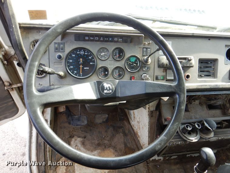 image for item JL9759 1997 Mack CS300P  dump flatbed truck