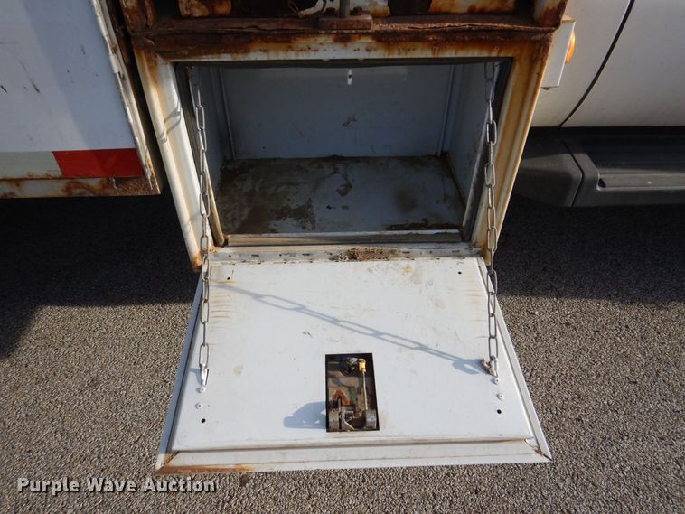 image for item JL9764 2008 Ford F550 Super Duty XL  utility / service truck